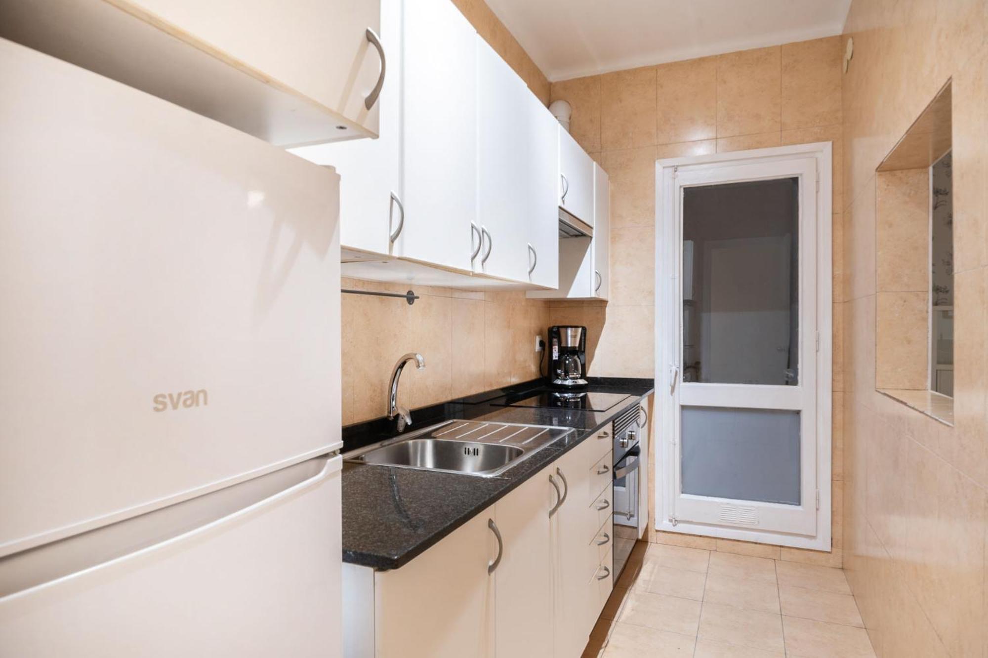 Appartement Comfortable 3 Bed Next To The Sagrada Familia